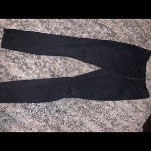 high-waisted black jeans